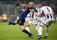 金年会体育-乌迪内斯主场告捷，斗志昂扬完美复仇的简单介绍