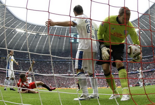 德国主场逆转捷克,穆勒晃出帽子戏法的简单介绍 德国主场逆转捷克,穆勒晃出帽子戏法的简单介绍