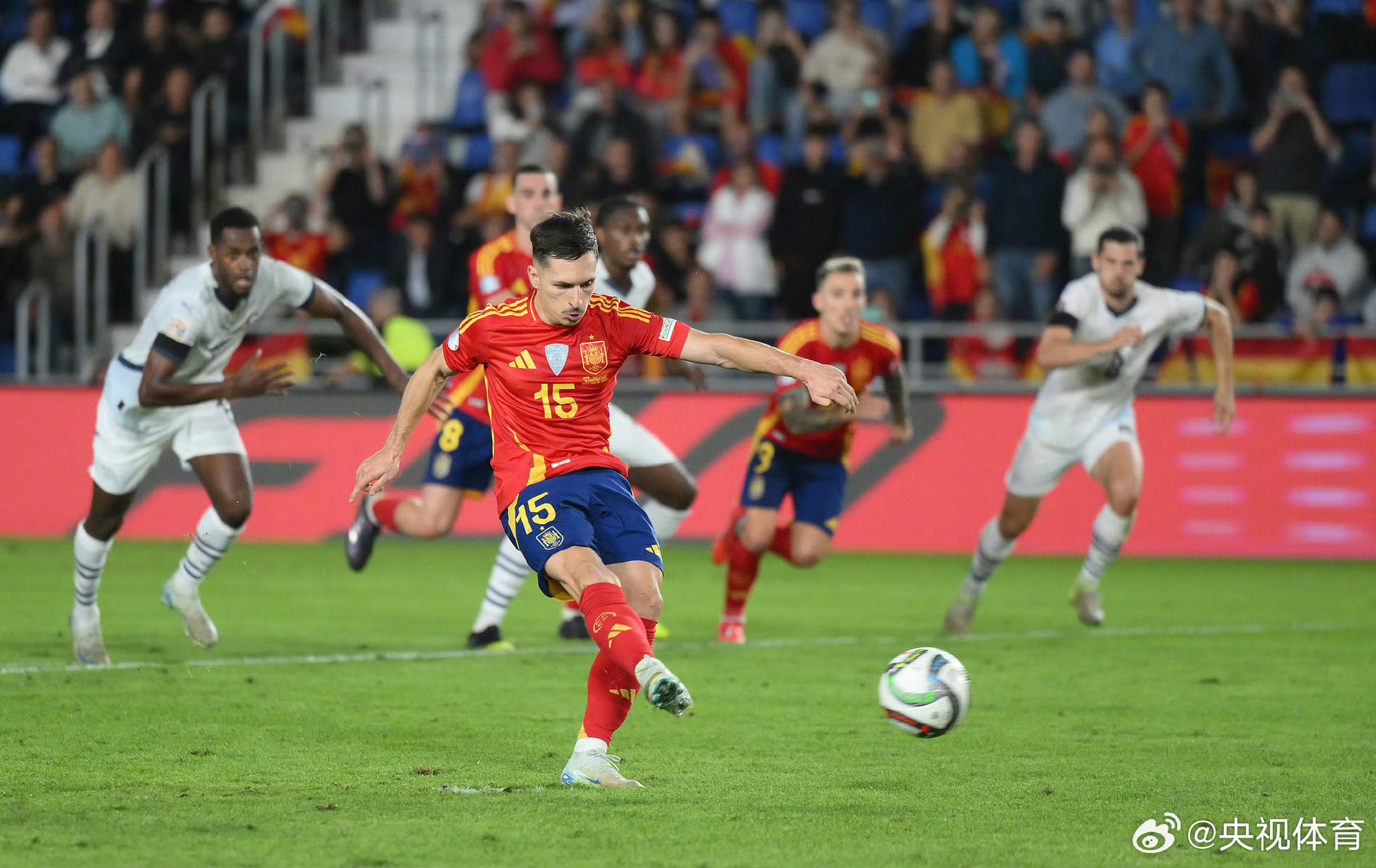 克罗地亚遭遇挑战险胜斯洛文尼亚，成功晋级欧洲杯八强的简单介绍