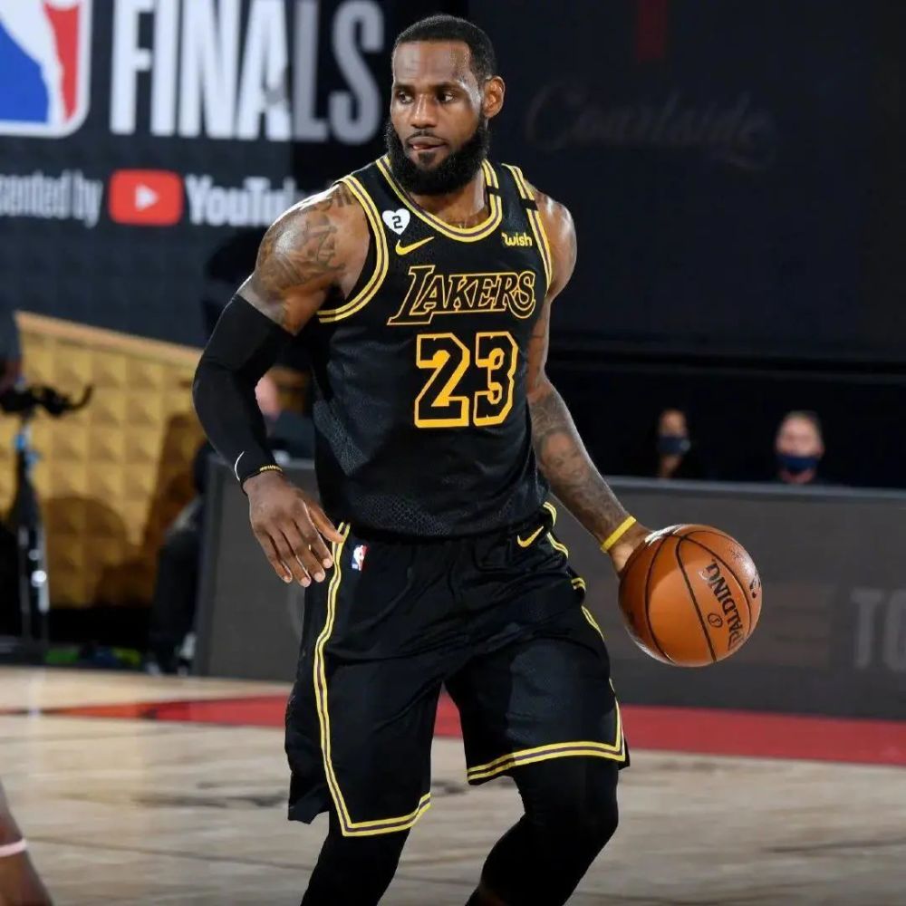 包含全面开花！热火战胜骑士，豪取重要胜利的词条